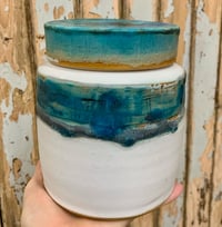 Seascape storage jar 1
