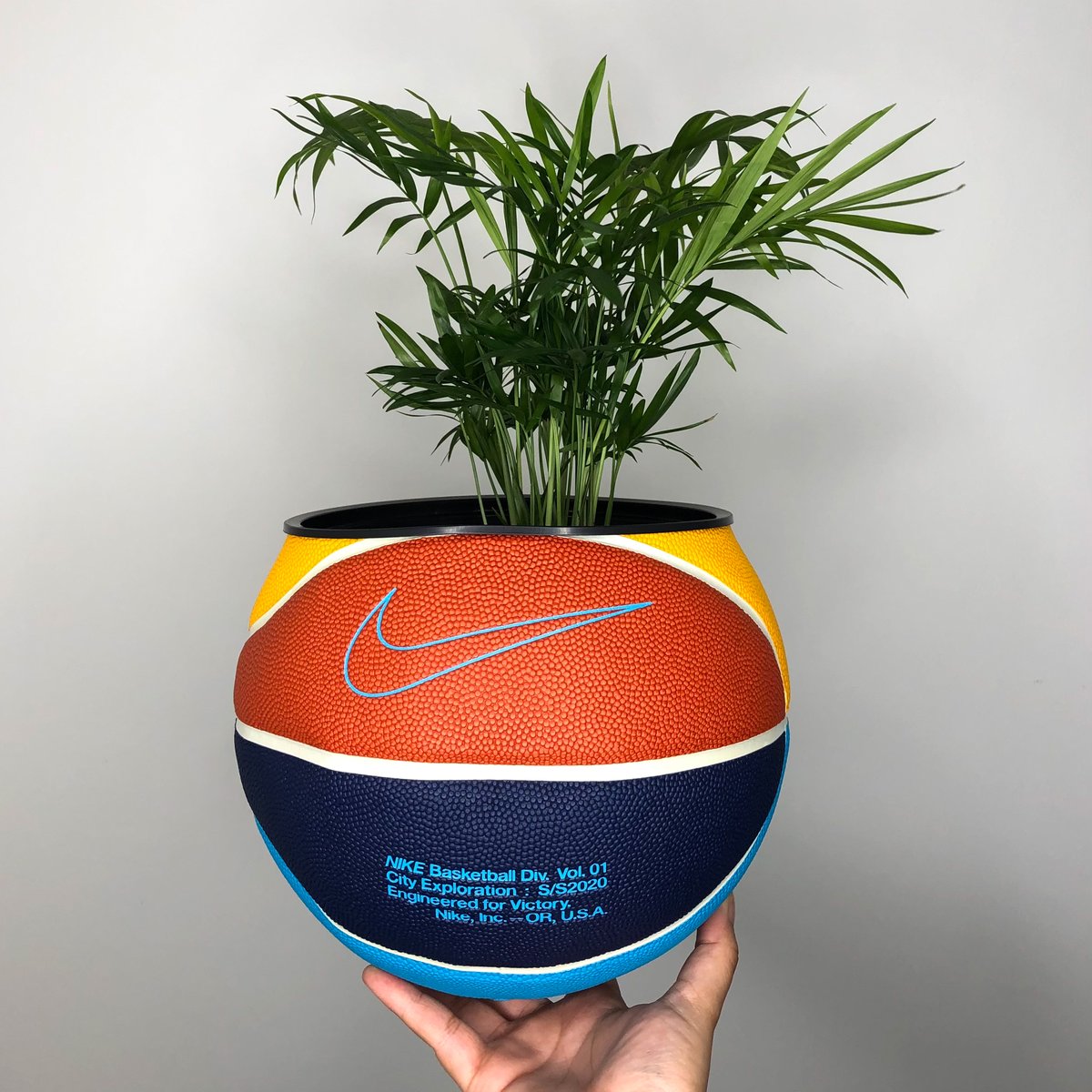 Nike Explore Phoenix Basketball Plant Pot Loyal to the Soil Mcr