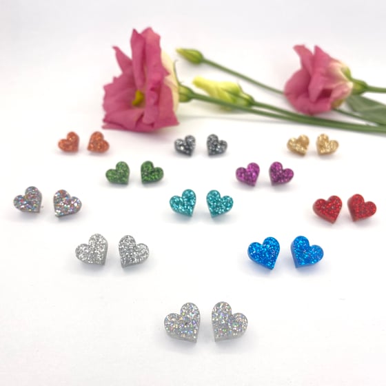 Image of Třpytivé náušnice srdíčka menší