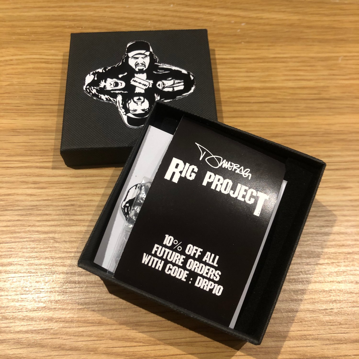 Razorblade necklace and pick pack | Dimebag Rig Project