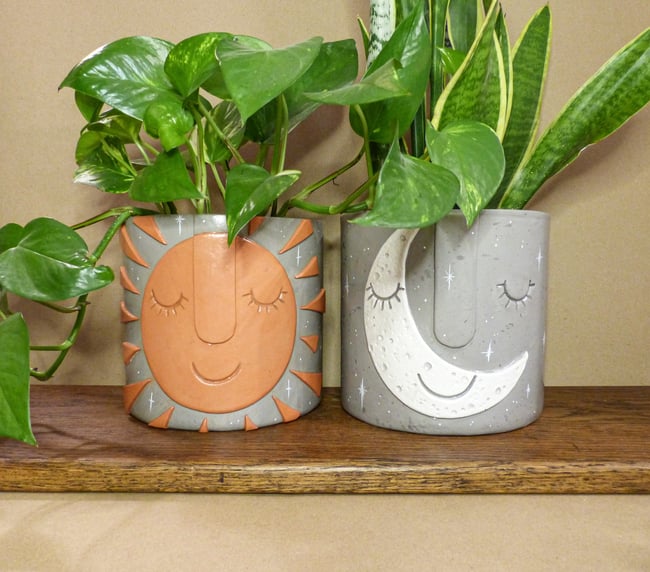 Moon Face Pot