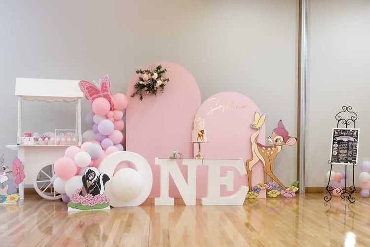 LIFE SIZE CUT OUTS