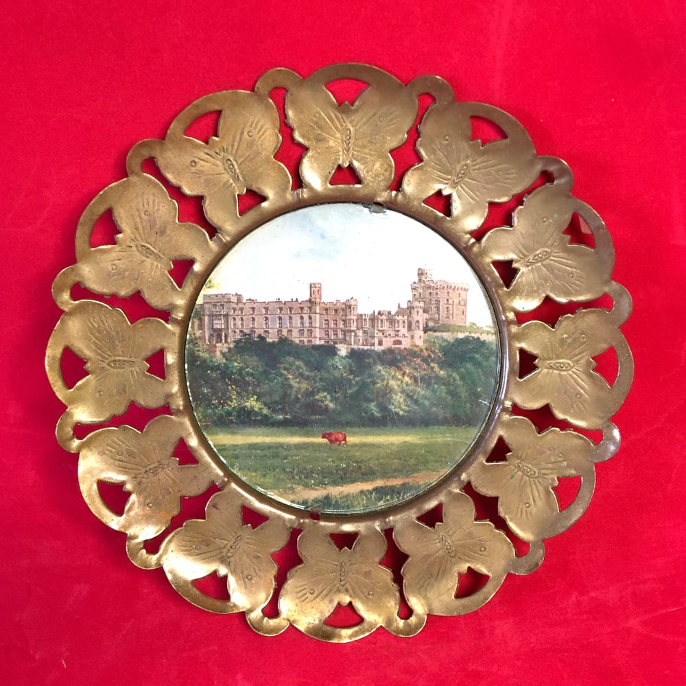Butterfly-framed Castle