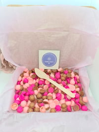 Droplets (spoonables wax melts in a box )