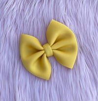 Image 1 of Yellow Diva On Nylon Band Or Clip