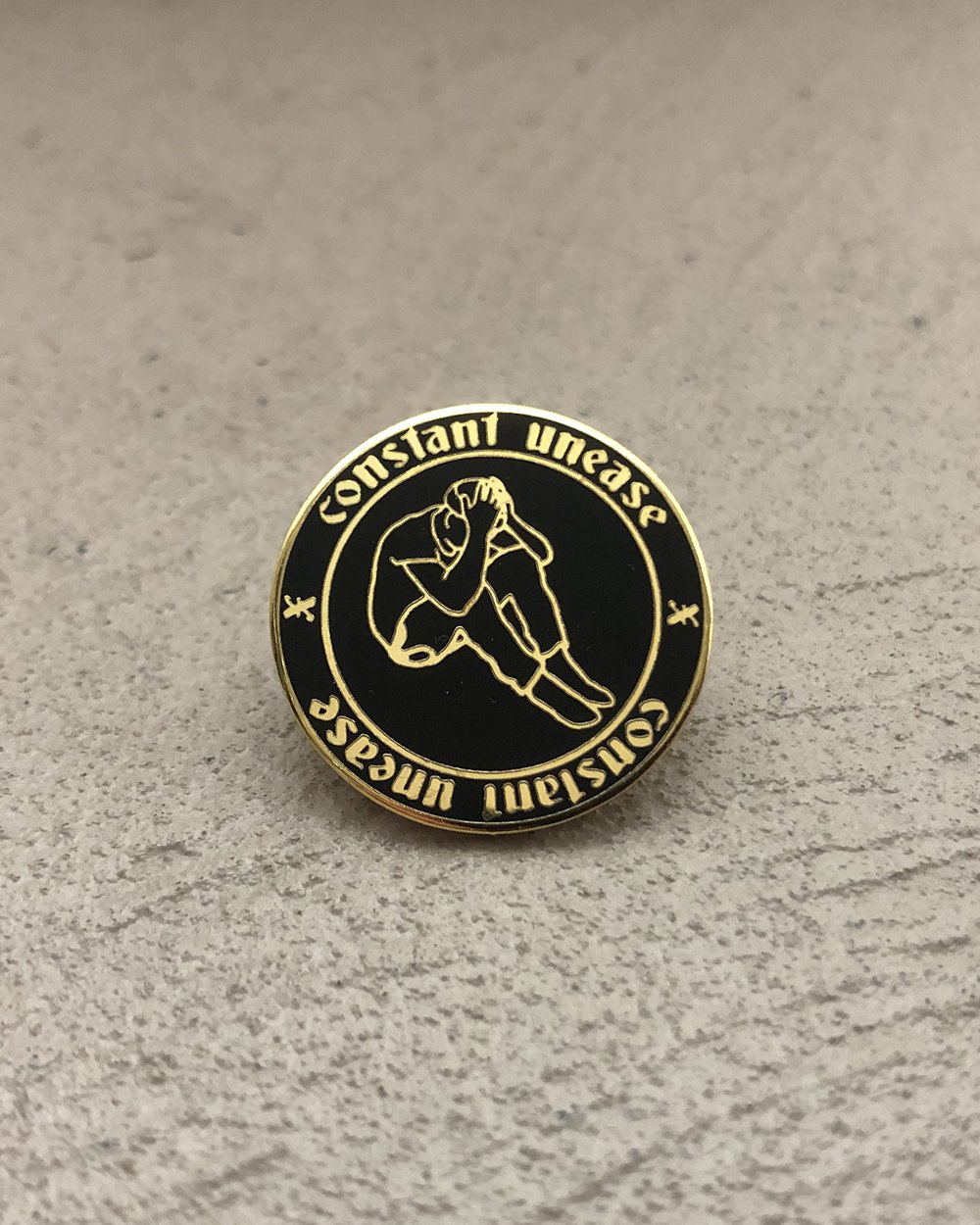 'Logo Pin' Gold