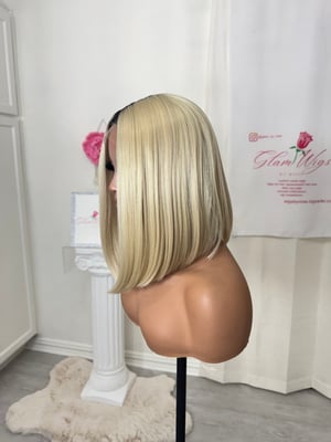 Image of Blonde Bob (ready to ship)
