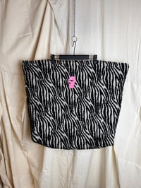 Image 5 of MAXI Tote Bag