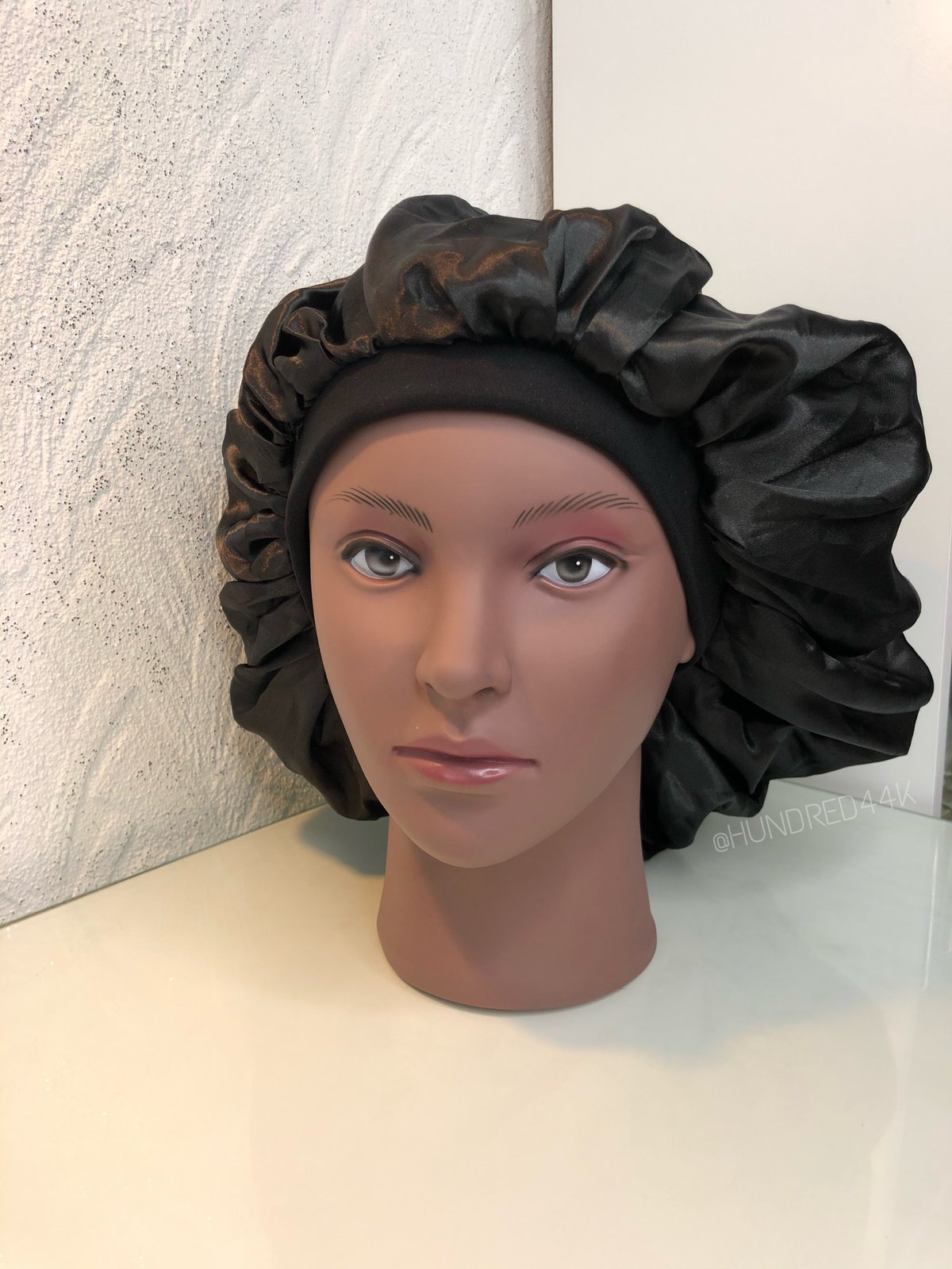 EXTRA LARGE BONNET- BLACK