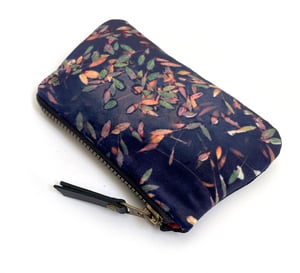 Image of Lochan leaf, velvet zipper purse + plant-dyed lining