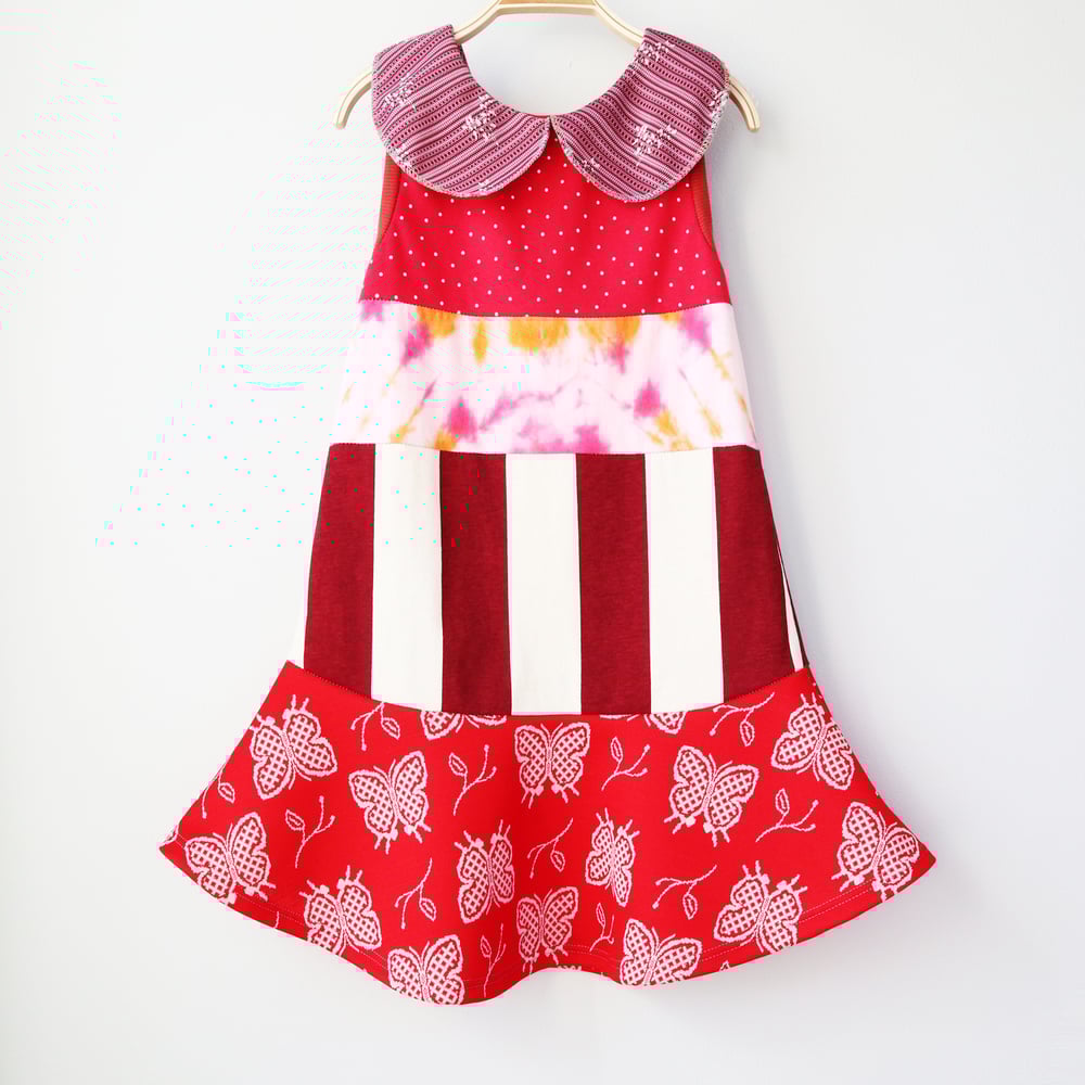 Image of red reds butterfly 8/10 peter pan collar sleeveless courtneycourtney dress vintage fabric stripe dye