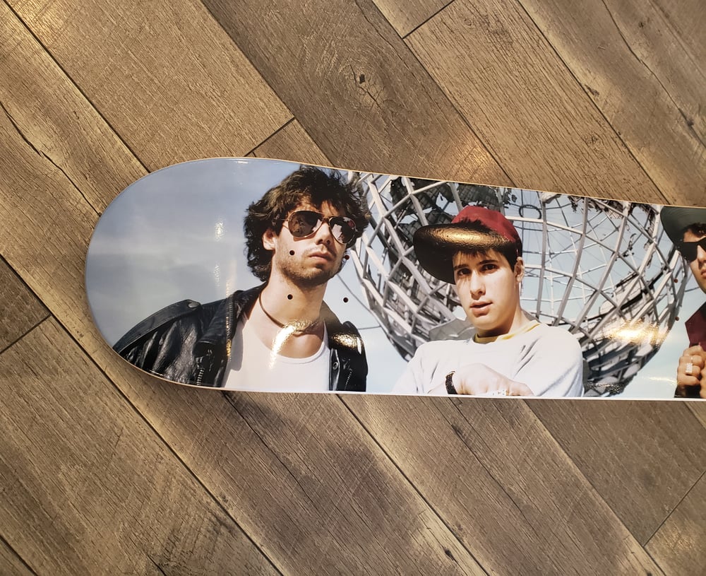 Image of SUNNY BAK UNISPHIERE 1 (Boys with Globe)