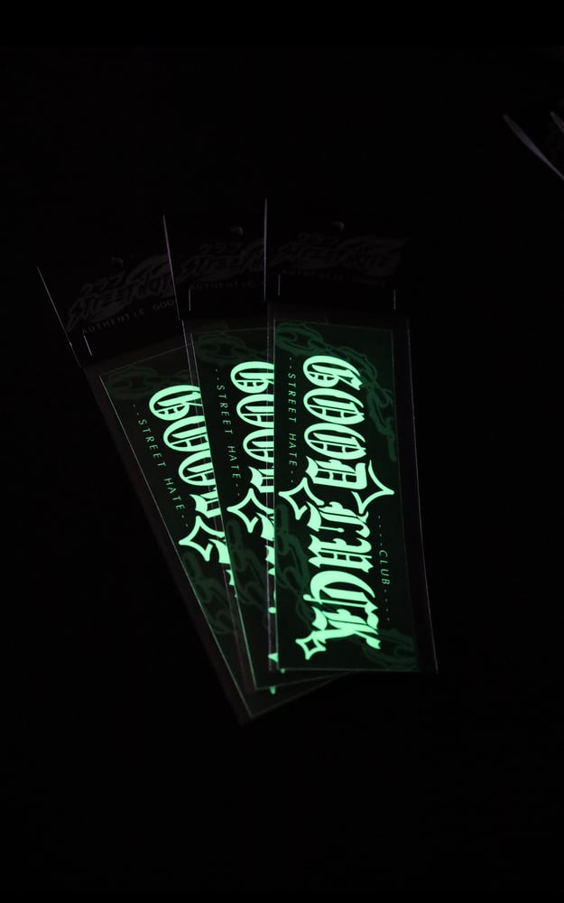 Image of Glow in the dark slaps 