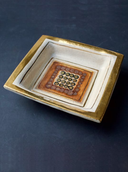 Image of Pelletier Ceramic Vide-Poche or Decorative Dish in Off-White and Gold
