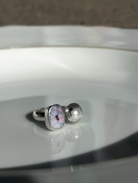 Image 2 of Doppelring mit Boulder Opal und Perle