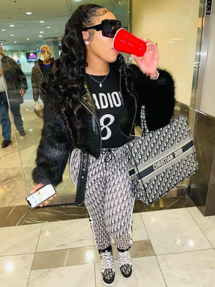 Image of Mink Loose Deep Wave x Closures