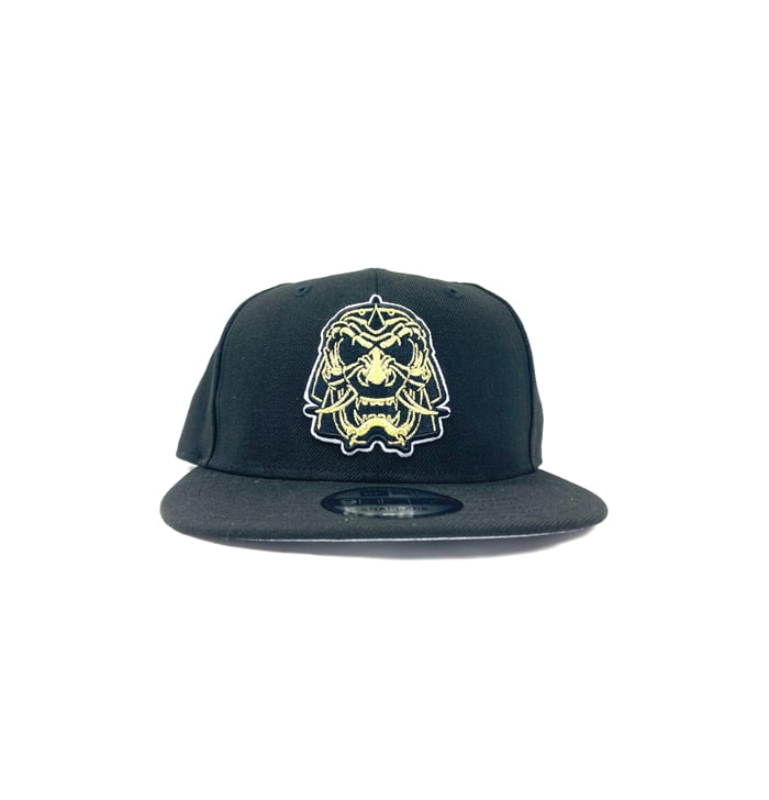 Image of 2520 X NEW ERA SENSHI AKA "THE WARRIOR" 9 FIFTY SNAPBACK -BLACK/VEGAS GOLD