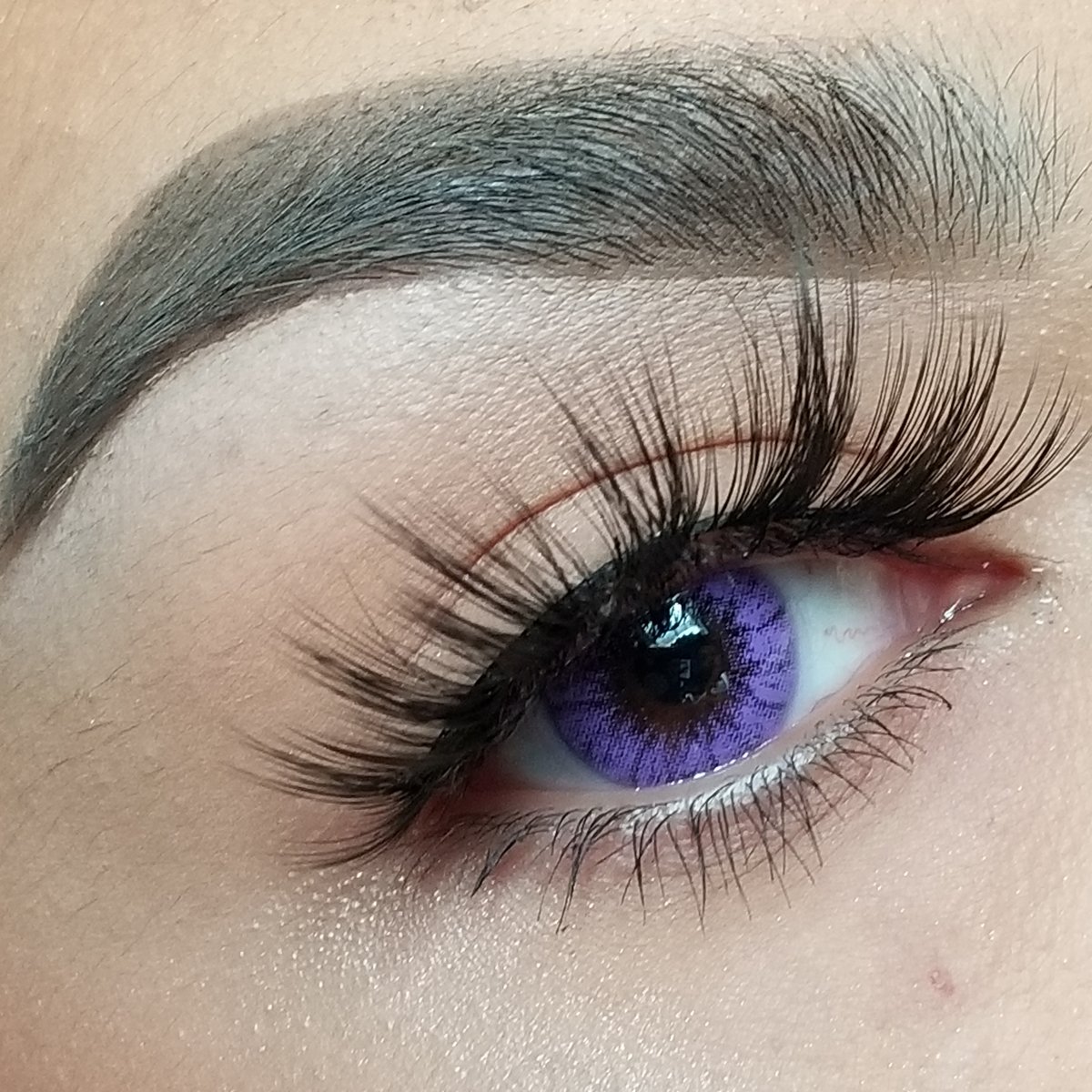 Violet contacts