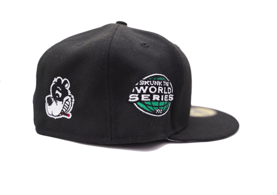 Image of NY Yankees Skunk the World Series fitted cap (PRE-ORDER)