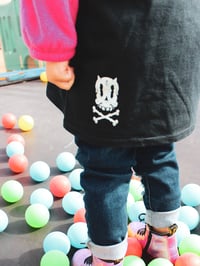 Image 4 of Skull & Crks bones kids T