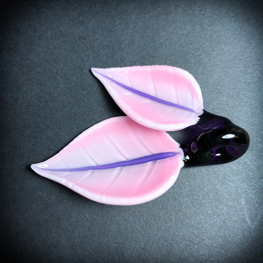 Image of Pink & purple double leaf pendant 