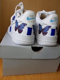Image 3 of LV X AIR FORCE ONES BUTTERFLY 