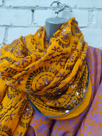 Image 2 of Thassos scarf - yellow with blue trim