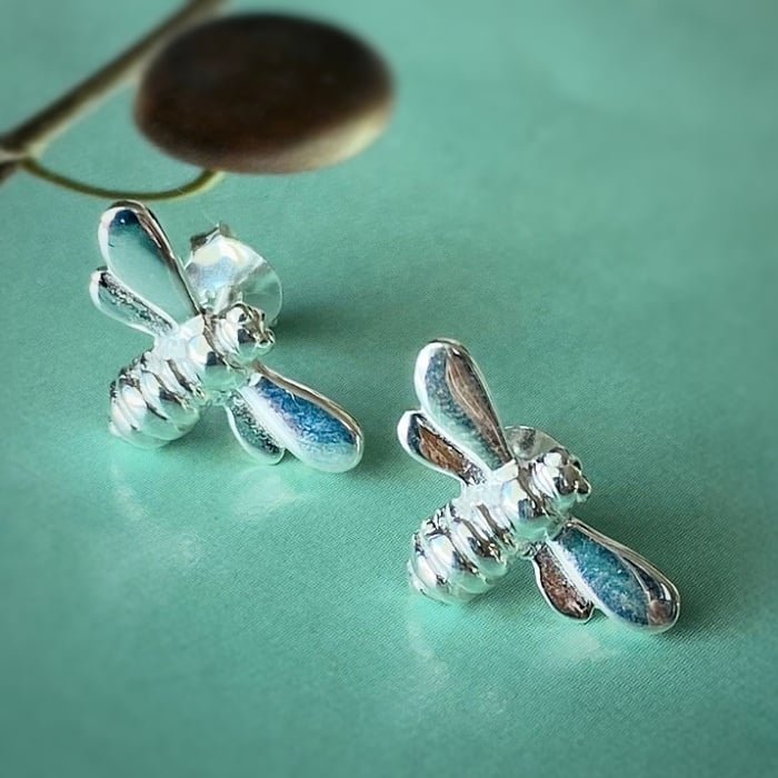 Silver Bumble Bee Studs Cayou Silver