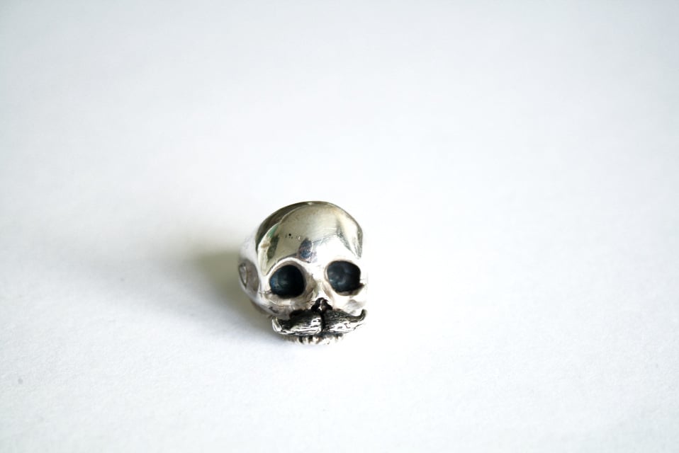 Image of Bague Memento Mori Moustache 