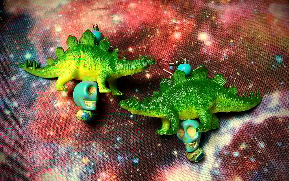 Dinosaur Earrings!  Yaaaaaaas!