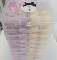 Image 5 of Selection Melt Box