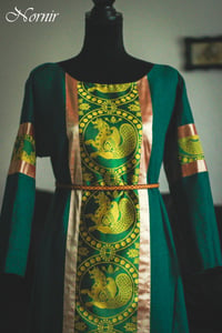 Image 2 of Green linen dress with Sasanian silk