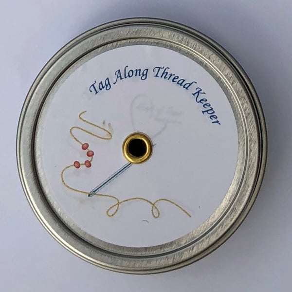 Image of Small Thread Keeper Tin