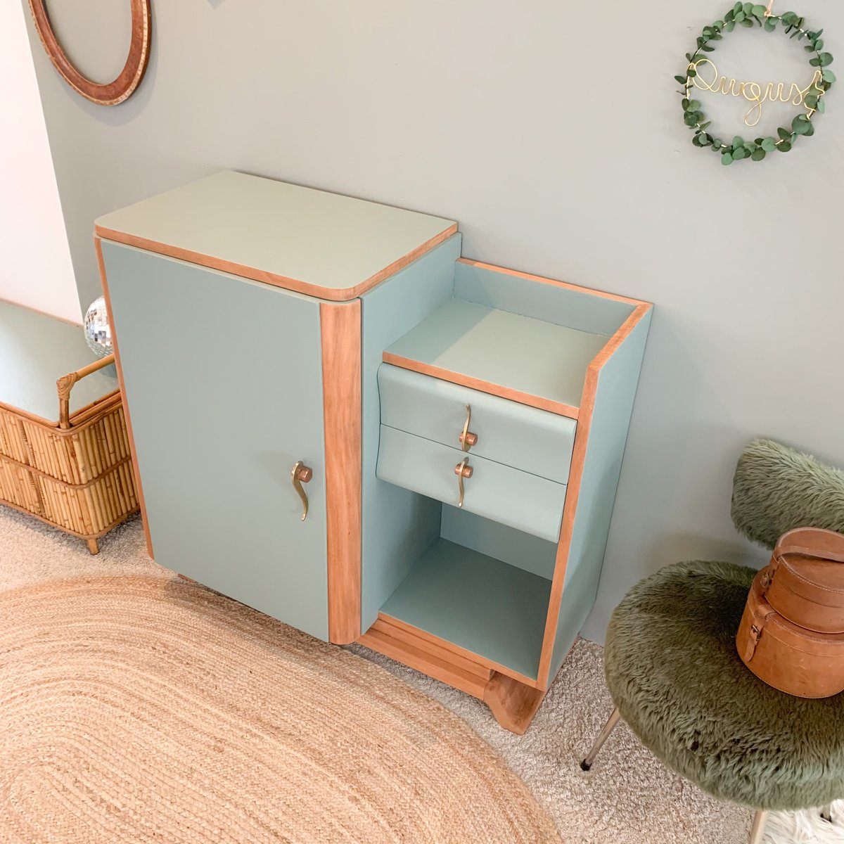 Image of VENDUE/SOLD OUT Commode Asymétrique Mint