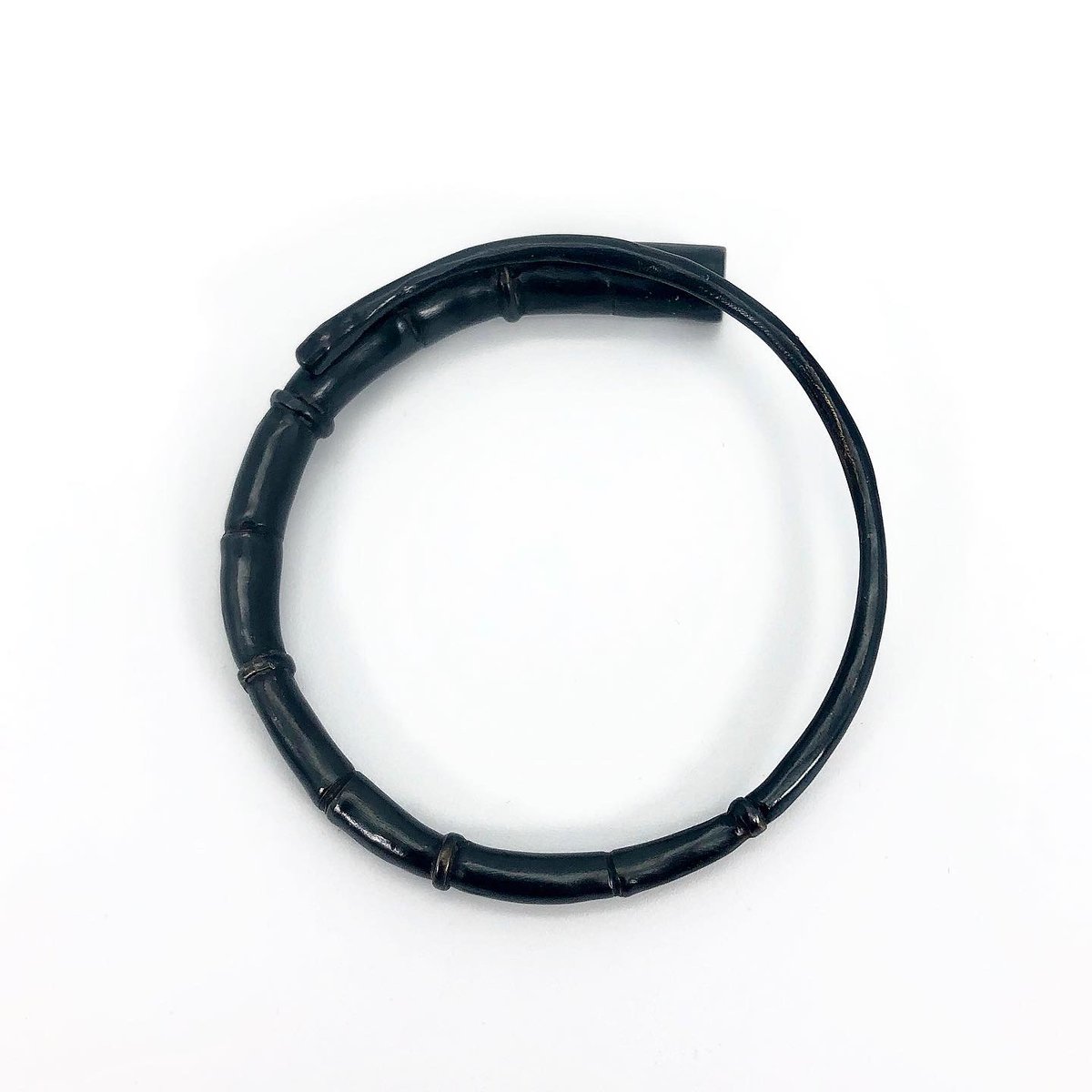 Image of Black Tendril Bangle Bracelet 09