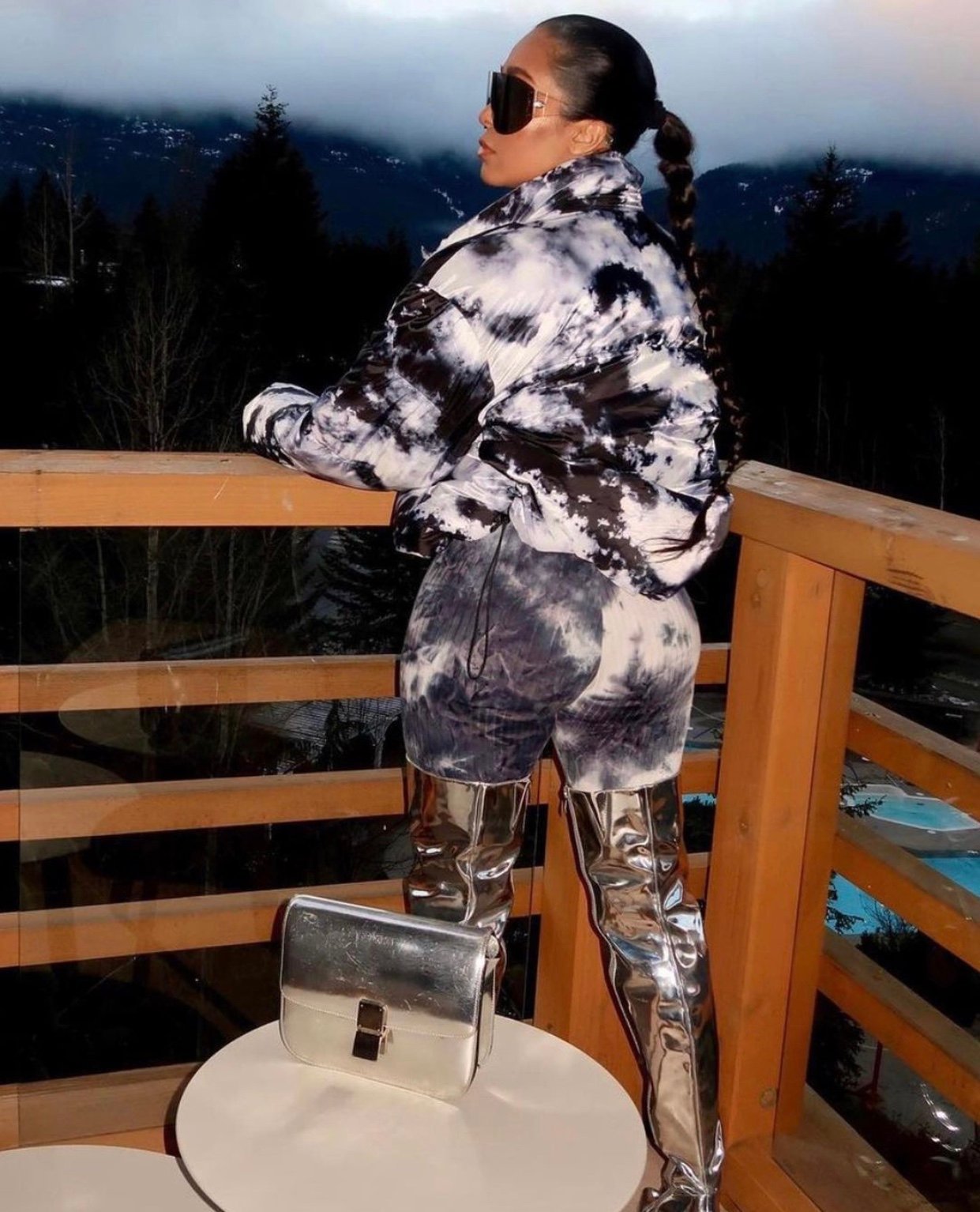 Image of NAVY TIE-DYE SET WITH MATCHING PUFFER COAT (LARGE)