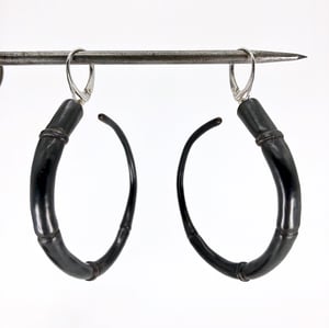 Image of Tendril Hoop Earrings, Black #3