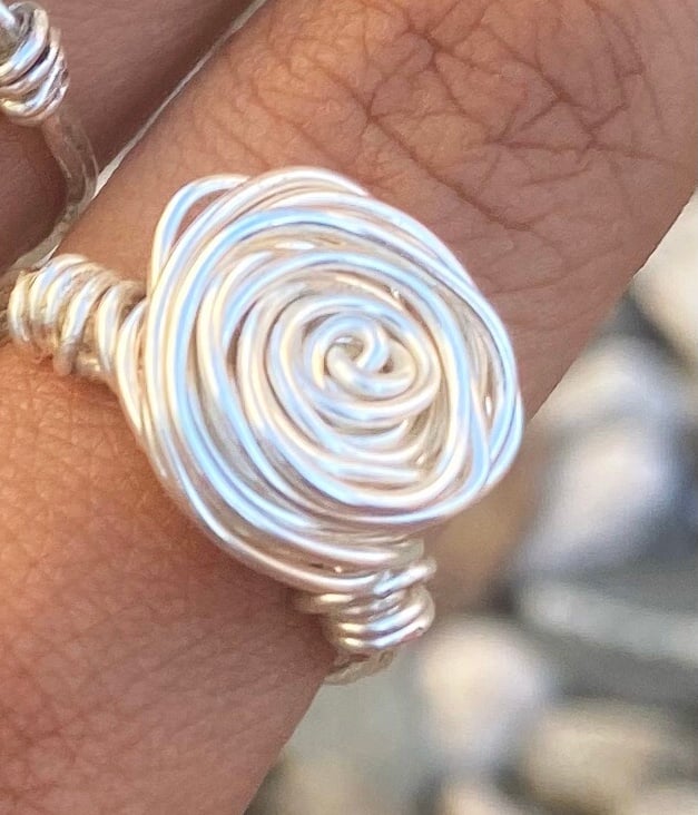 Rose on sale wire ring