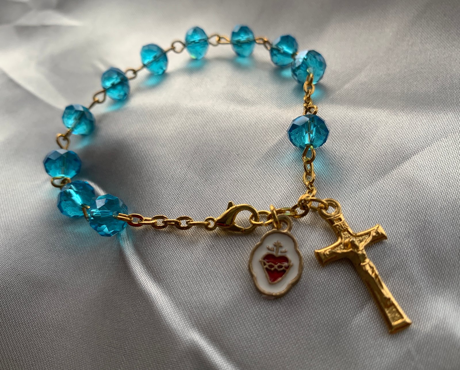 Amazon.com: Rugged Rosaries® - Saint Kateri Turquoise Paracord Rosary :  Handmade Products