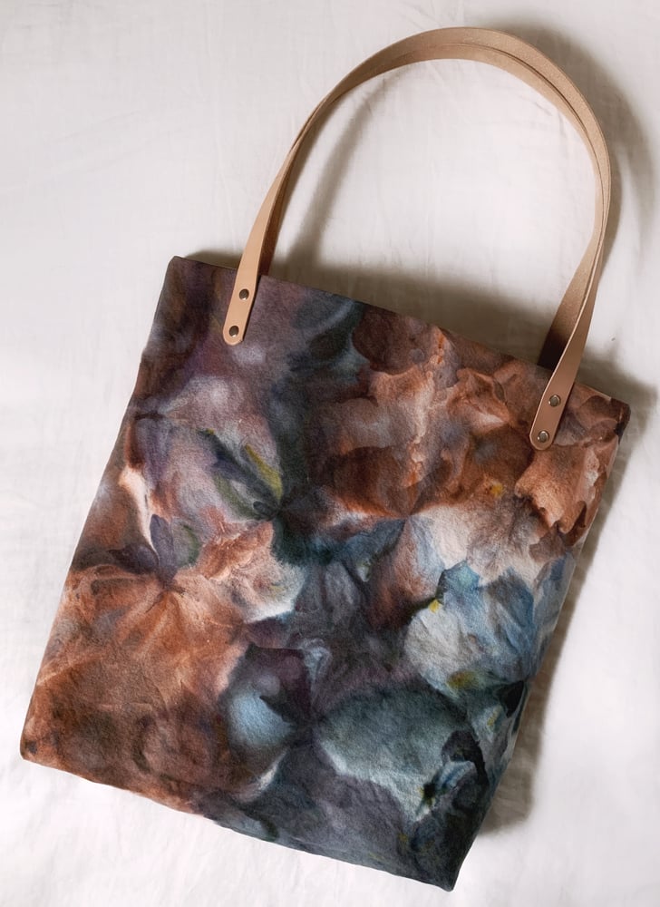 Image of HAND SEWN CANVAS & LEATHER TOTE