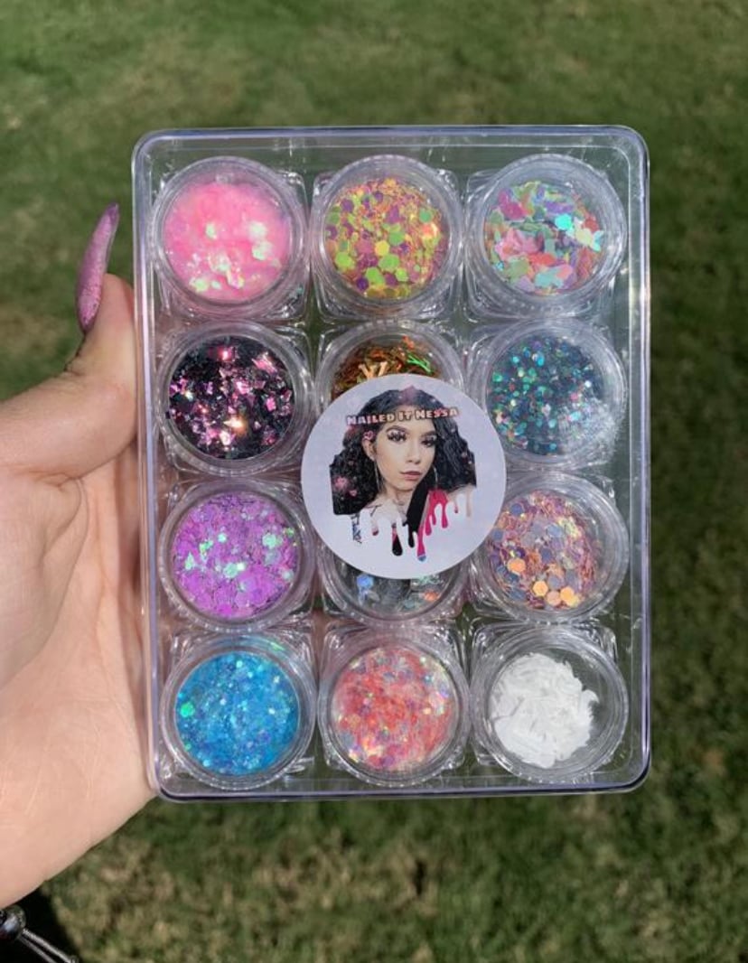 Image of 12 loose glitters 