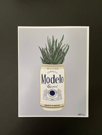 Image 3 of Modelo 