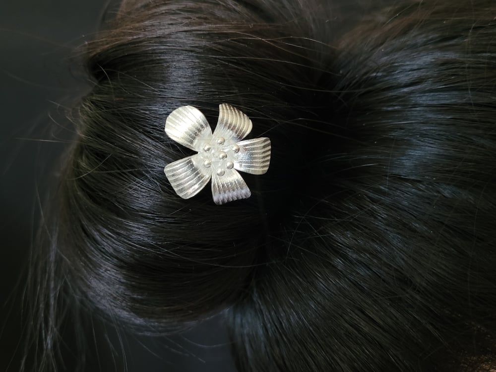 PH159 Daisy Hairpin
