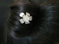 Image 2 of PH159 Daisy Hairpin