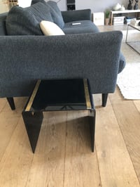 Image 4 of Table d’appoint laque noire 