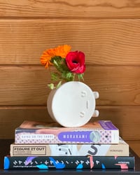 Image 1 of Vase with a Face