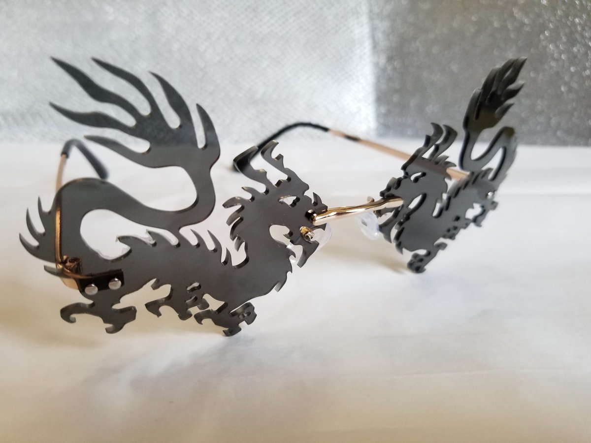 Black Dungeon Dragon sunglasses 🐉