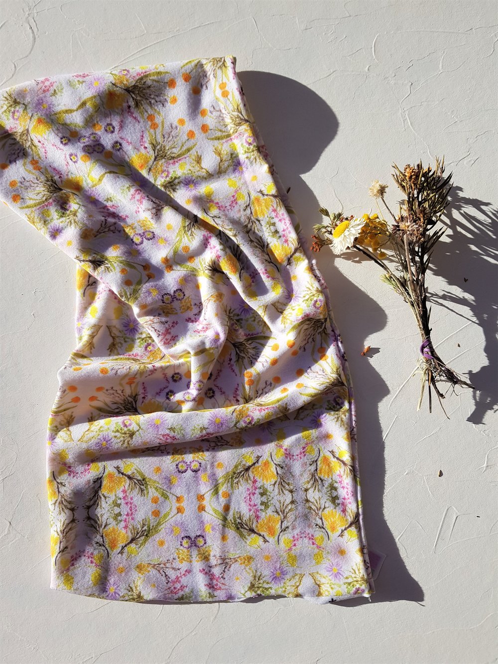 Image of Summer Wildflowers Neckwarmer