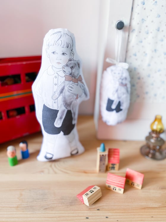 Image of Poupée à parfumer / grande poupée  « mon ours et moi »