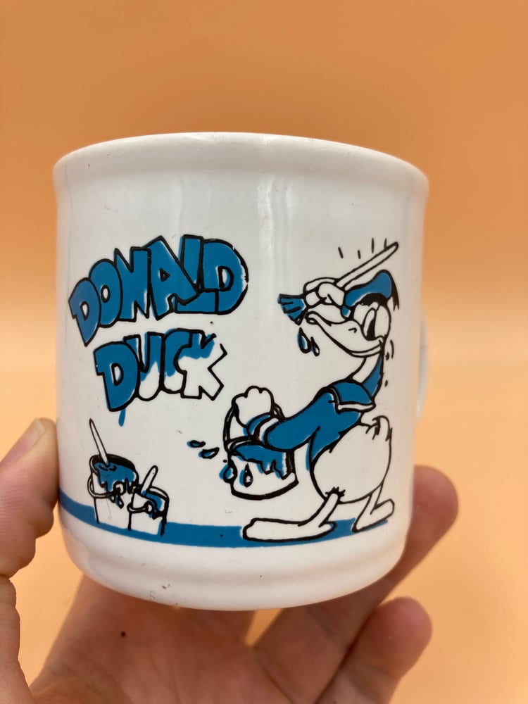 Image of Vintage Donald Duck mug.